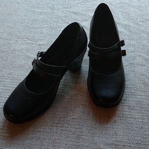 Clarks mary jane shoes
